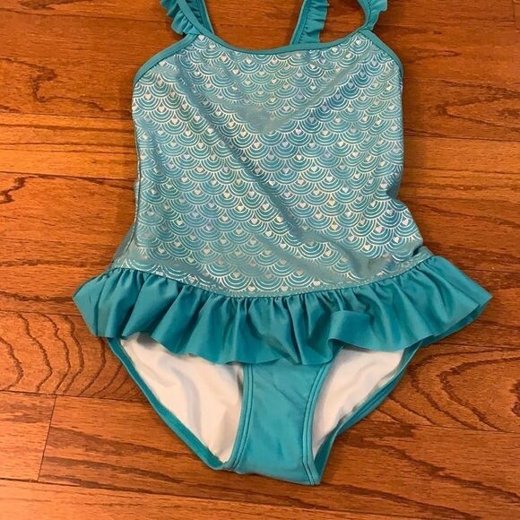 Kids size 10 - 12 one piece swimsuit - Picture 1 of 4